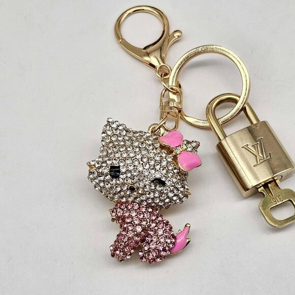 Authentic Louis Vuitton Lock & Key with unbranded Hello Kitty Bagcharm, Keycharm - Picture 5 of 6